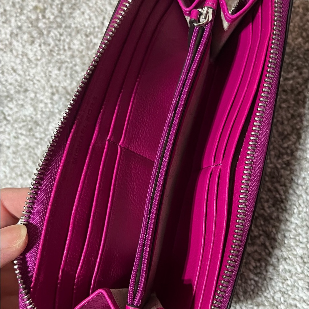 Fuchsia Michael Kors Handbag With Matching Wallet… - image 3